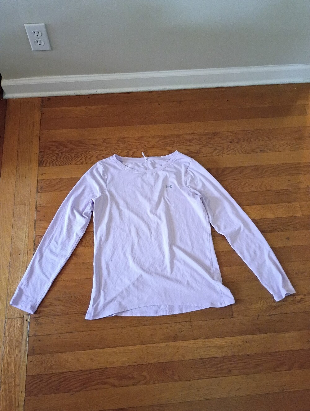 Under Armour light pink polyester & elastane long sleeve shirt medium